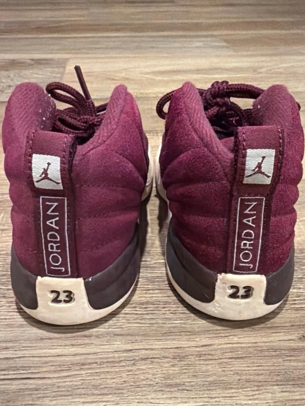 Jordan Kids sz 9 Burgundy High-Top Sneakers